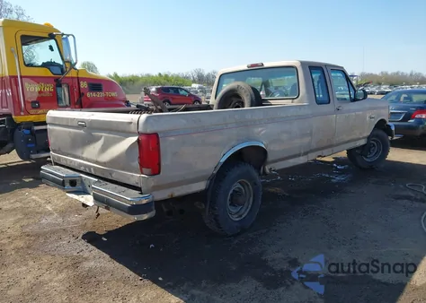 1997 Ford F-250 Xl из США, поврежденный, VIN 1FTHX25G1VEC11525